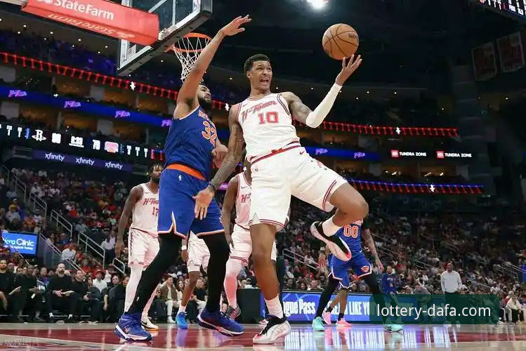 NBA最新动态：火箭111-94大胜尼克斯，杜兰特27+6+8领衔三连胜
